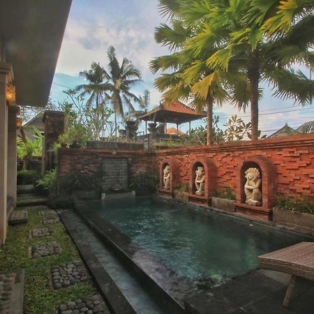 The Suci Sari Ubud Villa Exterior photo